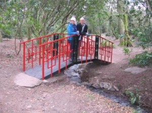 Painted bridge (web)